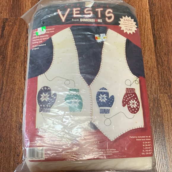Vintage snowflake mittens wool vest kit w wool, patterns and thread for appliqué - Picture 1 of 7
